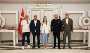 Başkan Vekili Büşra Özdemir Alanyaspor yönetimini ağırladı