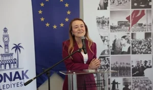 Genç kadınlar sesini Konak’tan yükseltti