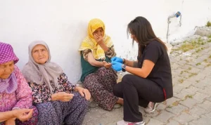 Seferihisar Belediyesi sağlık hizmetini köylere taşıyor
