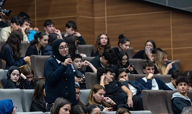 Başkan Büyükakın’dan gençlere kariyer tavsiyesi:  “Hata yapmaktan korkmayın”
