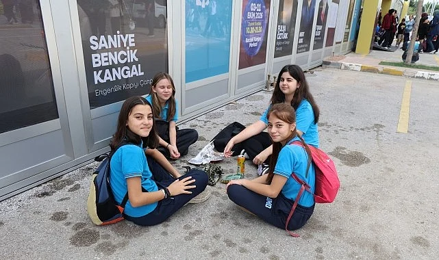 Öğrenciler kitapların dünyasını keşfetti